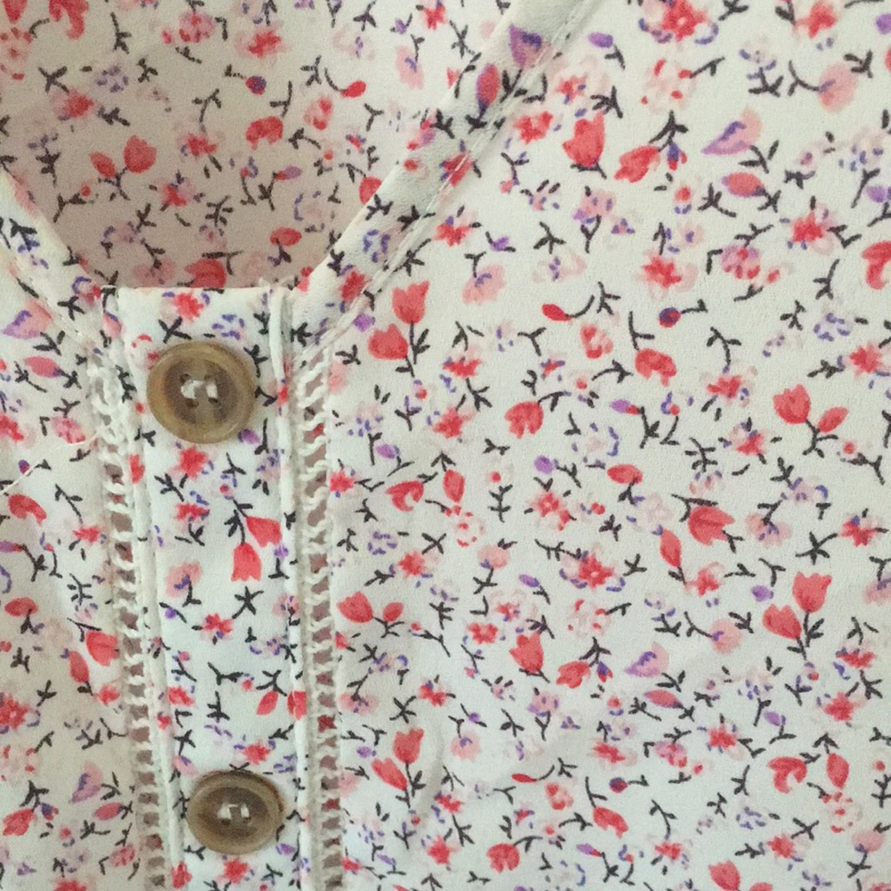 Pink and White Sienna Sky Top, Size XS - Picture 3 of 6